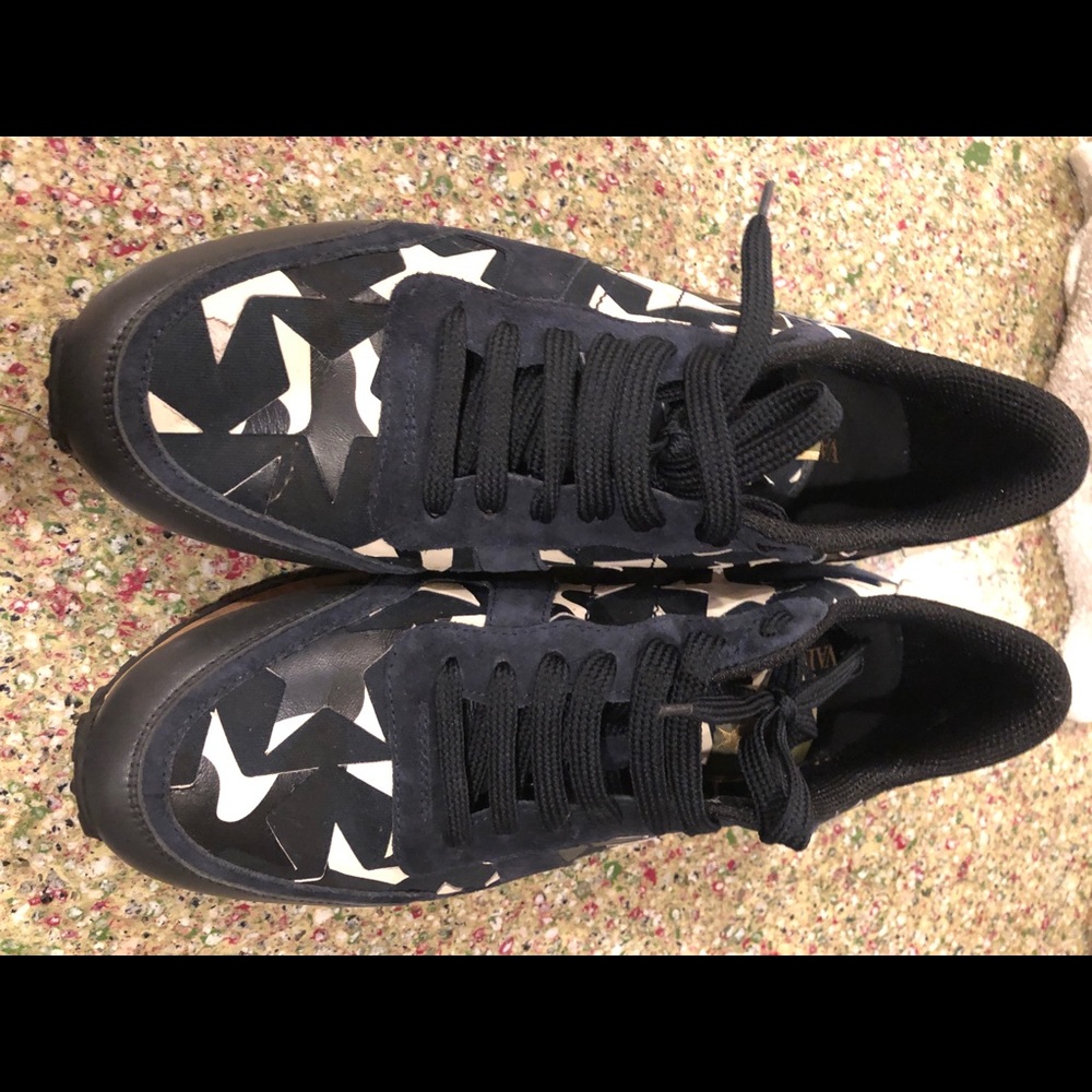 Shoes - Picture 7 of 7